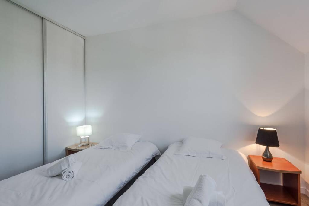 Guest House III Magny-le-Hongre Ngoại thất bức ảnh